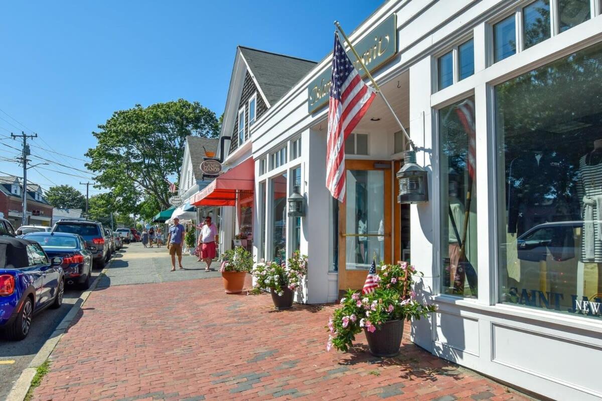 Wrap-Around Porch Mins To Beach Chatham Bagian luar foto